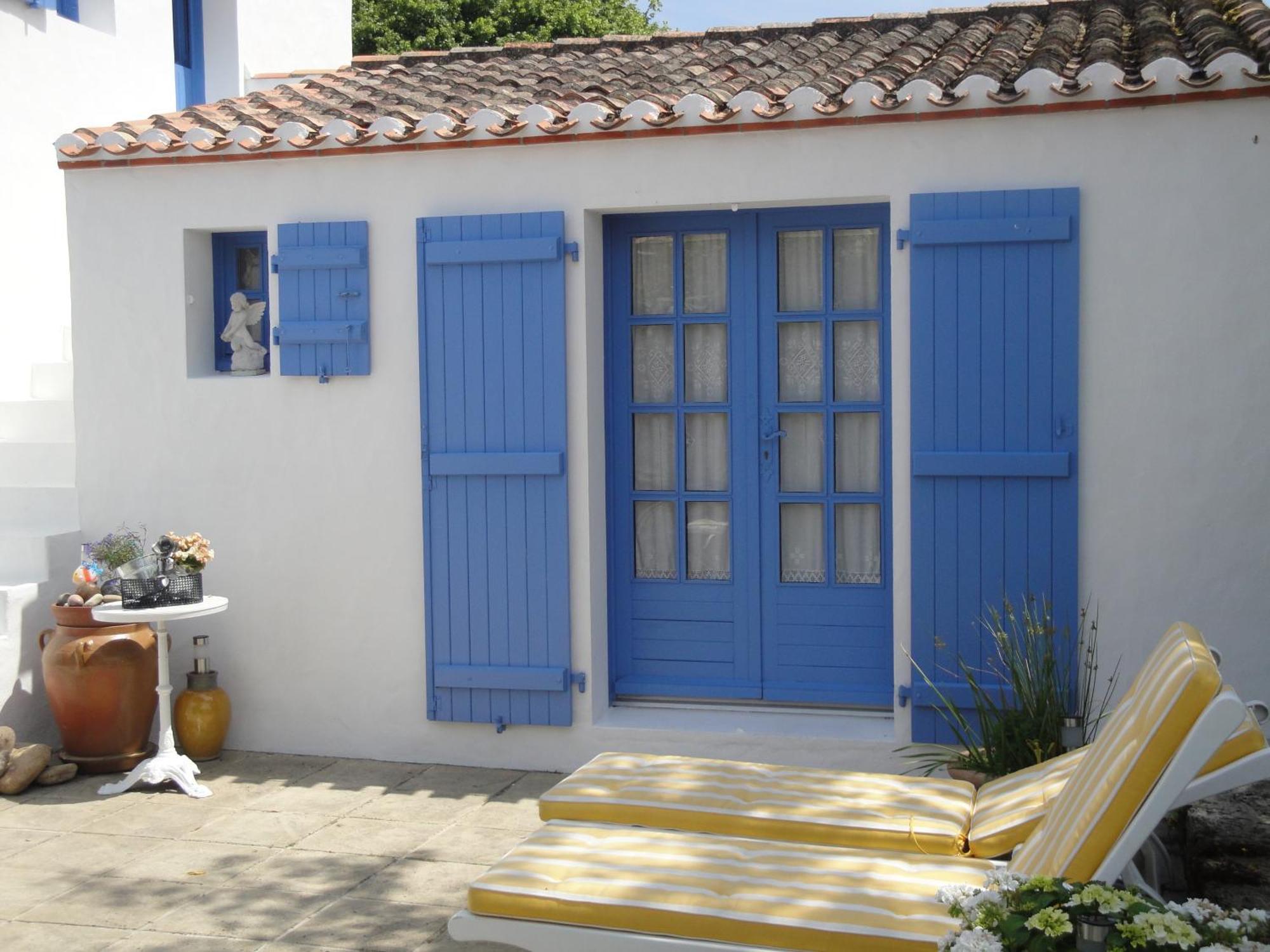 Le Buzet Bleu Bed & Breakfast Нуармутье Экстерьер фото